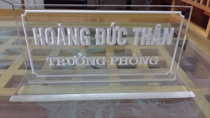 don-vi-cung-cap-tam-mica-trong-gia-tot-o-binh-duong